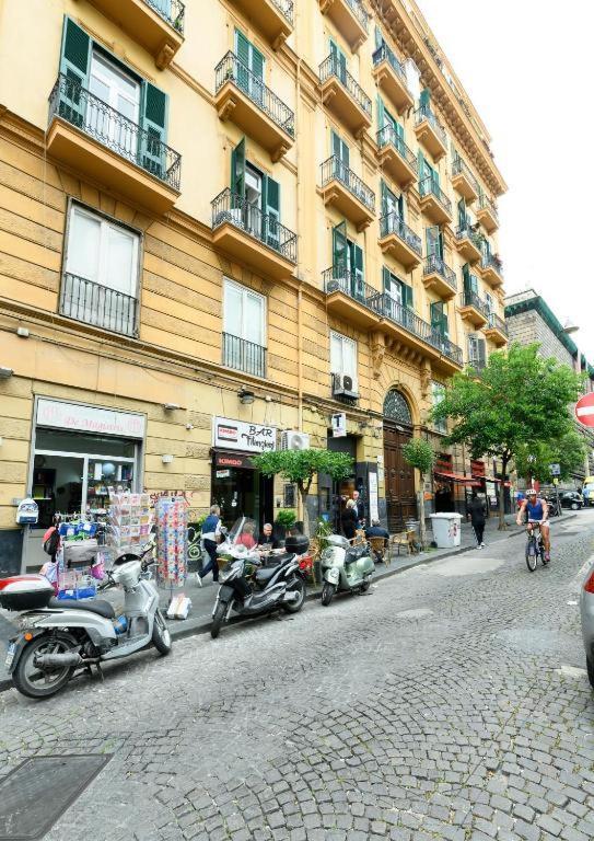 Apartment Maison Duomo 290 Naples